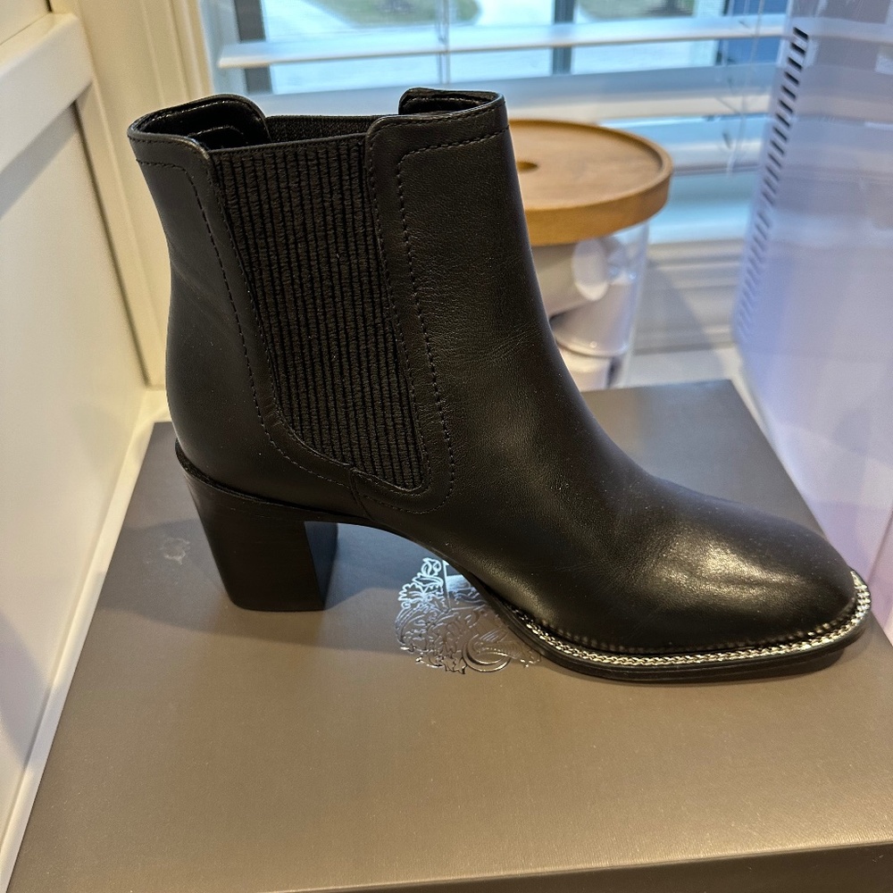 Vince Camuto black leather bootie US 7.5 brand new in box